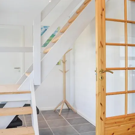 Three-bedroom Holiday In Lemvig