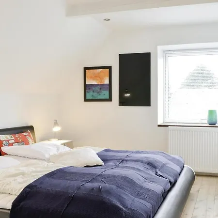 Three-bedroom Holiday In *
