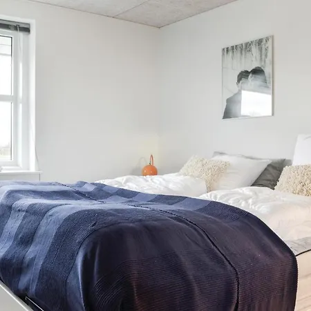 Three-bedroom Holiday In Vakantiehuis