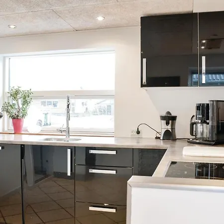 Vakantiehuis Three-bedroom Holiday In Lemvig