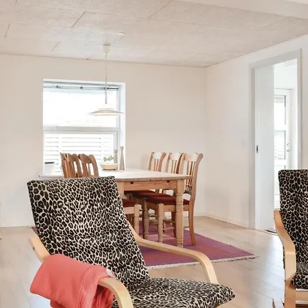 Vakantiehuis Three-bedroom Holiday In Lemvig